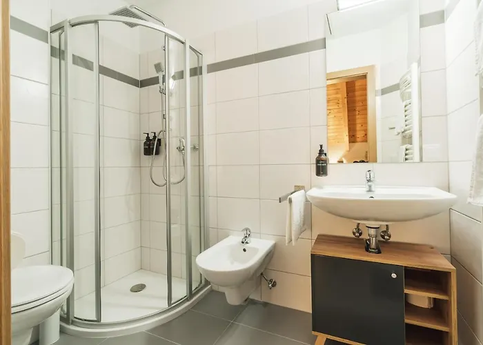 Alpstay Kuhstadl - 3 Bedrooms - Ski-in & Ski-out * Bad Kleinkirchheim