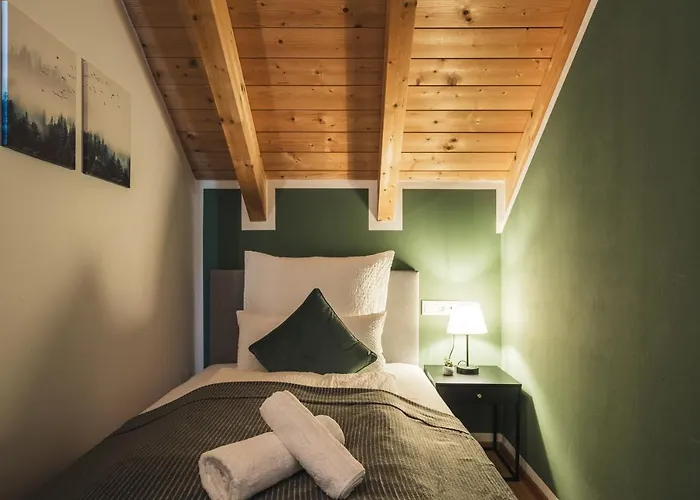 Alpstay Kuhstadl - 3 Bedrooms - Ski-in & Ski-out Bad Kleinkirchheim