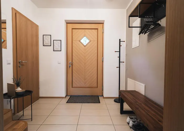 Alpstay Kuhstadl - 3 Bedrooms - Ski-in & Ski-out * Bad Kleinkirchheim